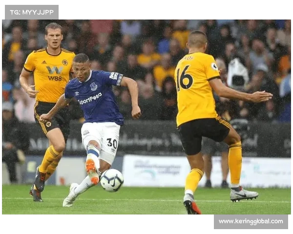 英格兰足球超级联赛埃弗顿主场战平狼队