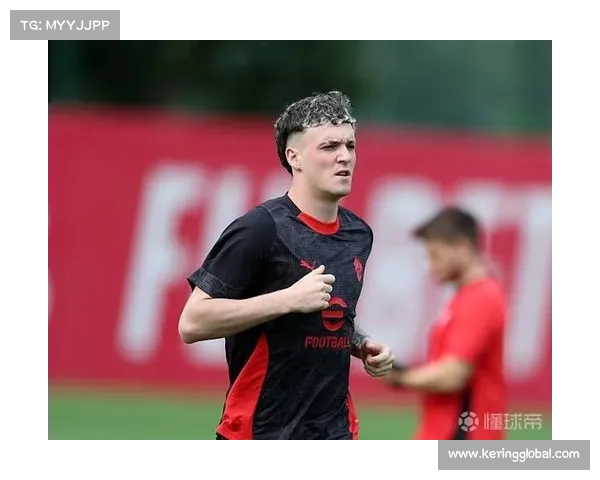 AC米兰宣布签下皇马边卫希门尼斯，买断费约欧元(米兰租借皇马)